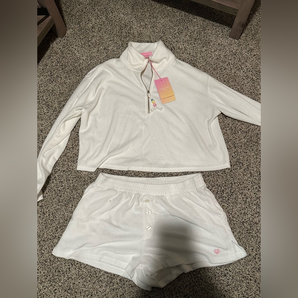 WOMENS MEDIUM STONEY CLOVER SWEATER & SHORT SET NEW WITH TAGS!!
